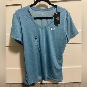 Blue Under Armour t-shirt